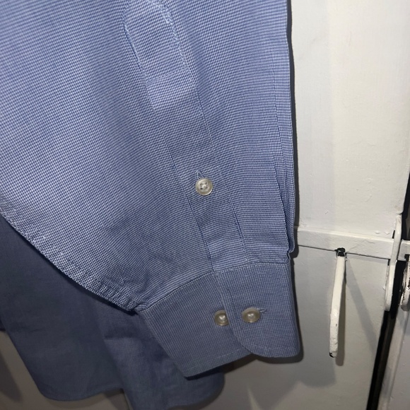 Chaps Men’s Checked Shirt, size 16/32-33 - Picture 2 of 6